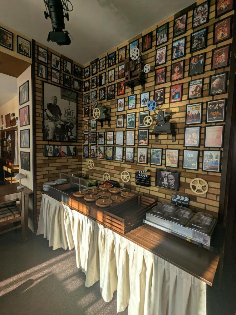 Hotel Alfa トルトノフ エクステリア 写真