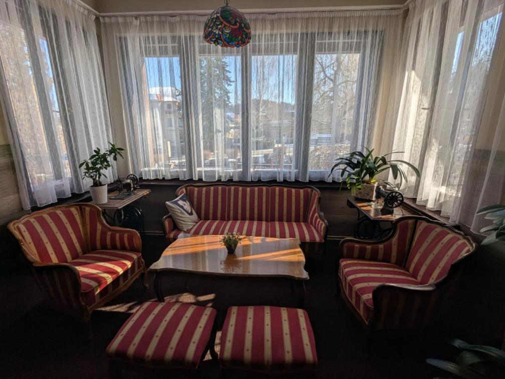 Hotel Alfa トルトノフ エクステリア 写真