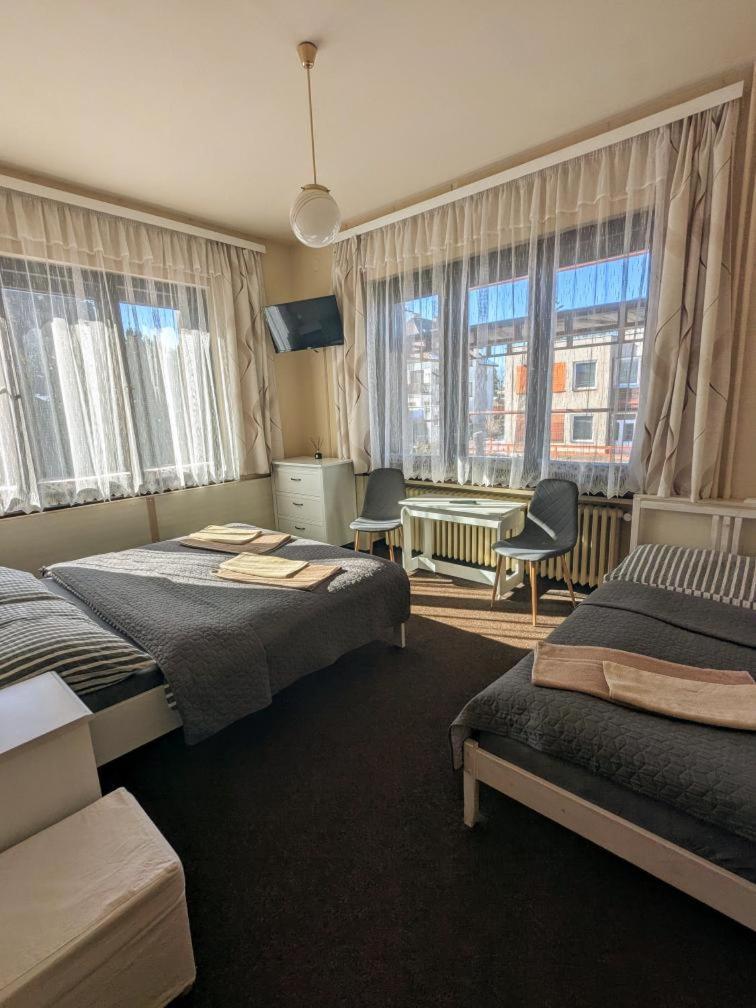 Hotel Alfa トルトノフ エクステリア 写真
